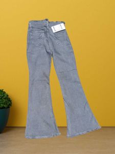 🥰L@30 Size-28 Grey Flared Jeans