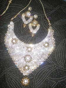 Diamond Necklace Set.