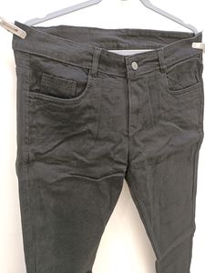 Black Jeans || 34 Waist || Slim Fit Denim