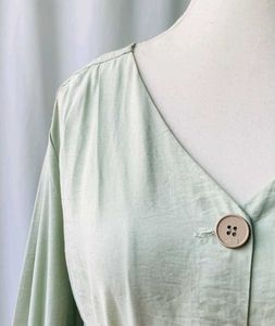 Sage Green 💚  Top