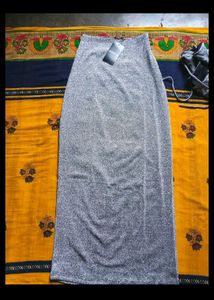 Bold HalterNeck Ruched Backles Crop Top With skirt