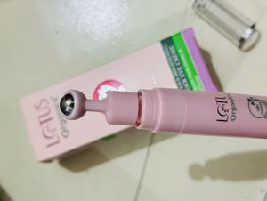 Lotus Organics dark circles Under Eye Creme