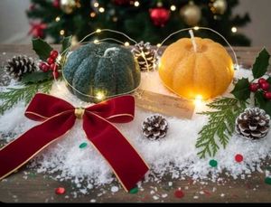 set 2 New Pumpkin Shaped scented Candles christmas