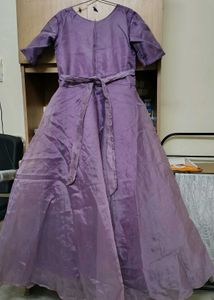 Lavender gown 💜🔥with earrings and bangles match