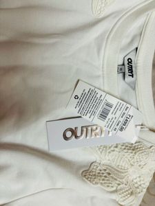 Price Drop New Outryt Oversize Sweatshirt