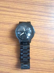 Black Metal Rotating Wheel Inside The Watch Trendw