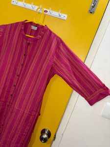 Dhriti Striped Button-Down Kurti