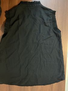 Cute Black Top From Fig