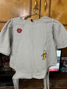 Short Crop Top With Side Knot