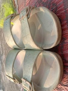 Comfy Slides - Great Condition