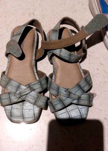 Girl Footwear