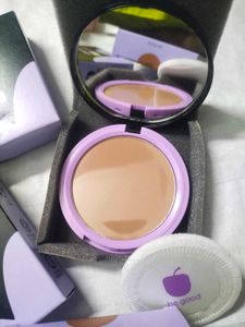 Plum Matte Compact For Dusky Skin Tone