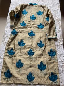 Set Of 3  Floral Embroidered Kurta dupatta