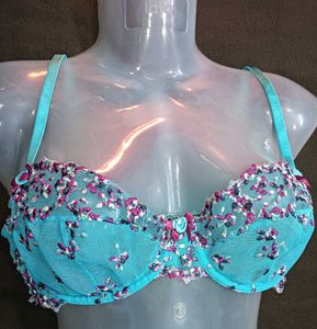 Floral Embroidered🖤 Bra