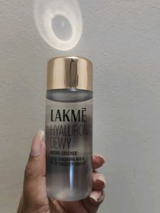 LAKME Hyaluronic Dewy