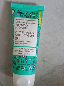 Aroma Magic AloeVera Sunscreen For Acne Prone Skin
