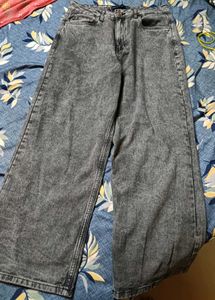 GREY WIDE LEG JEANS
