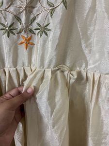 Ivory cream Embroidered Ethnic kurta set