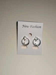 One Pair Earing