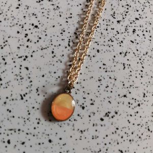 Gold Pendant Necklace