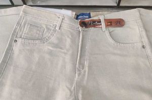 Men&#39;s Jeans