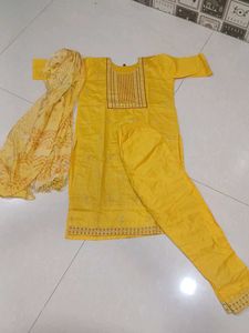 Kurta Set With Dupatta