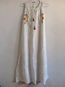 Beautiful Embroidery Kurti