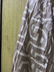 beautiful abstract print skirt💗