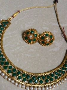 Green &amp; Gold Jewelry Set