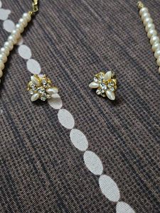 Pearl Necklace &amp; Earring Set