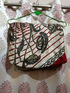 Embroidered Red & white ethnic Saree🤍