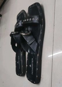 Roadster Black Embellished Sandals