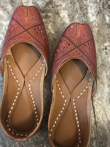 Rajasthani Juttis