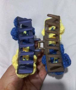 Crochet Flower hair clutcher