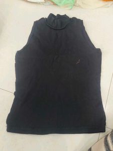 Black Sleeveless Top