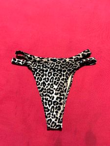 Women’s Leopard Print Thong