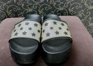 Ginger Black Platformed Sliders
