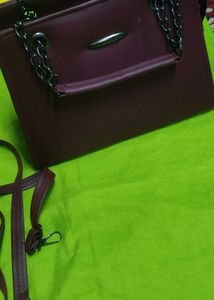 Burgundy Chain Detail Handbag😍💝😍