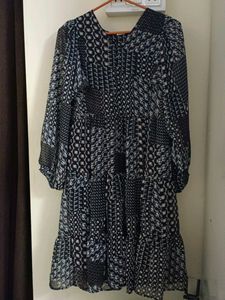 Its A Simple N Pretty Flared Midi Dress.