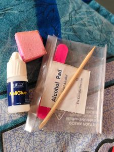 Peach Press-On Nails with Rhinestones