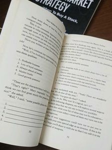 Warren Buffetts Stock Market Strategy Books