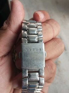 Guess Origal Mother of Pearl Dial Women&#39;s Watch