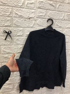 Navy Blue Pullover Sweater🌷