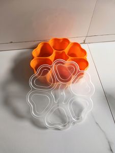 Plastic Heart Shape 7 Sections Spice Box