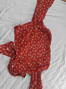 Floral Tie Front Crop Top