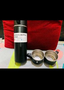 Vacuum Bottle &amp; Cups New With Tag Hot And Cold