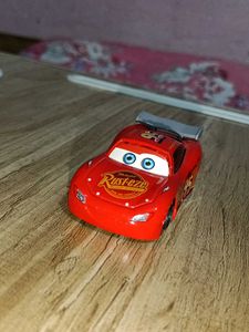 Disney Pixar Cars Lightning McQueen Diecast