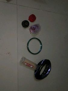 Black Hair Claw Clip