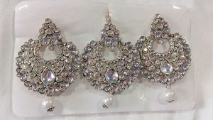 Earrings & Maangtika Set 💛✨