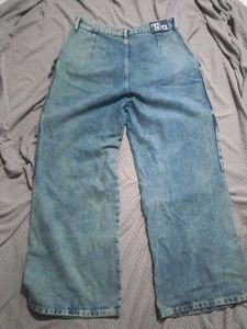 Wide Leg Cargo Jeans